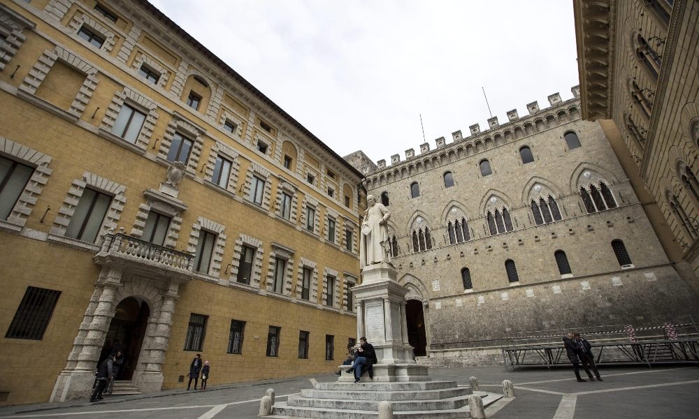 Mps: condannati a 6 anni Profumo e Viola