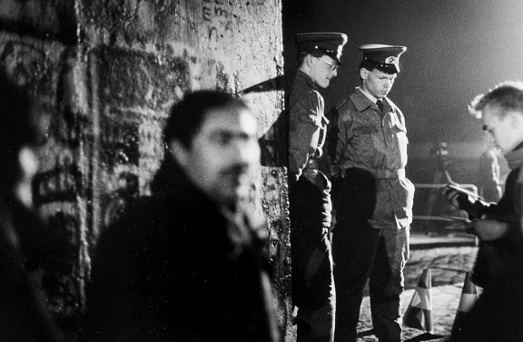 Muro di Berlino, il trentennale nelle foto di Bettina Musatti