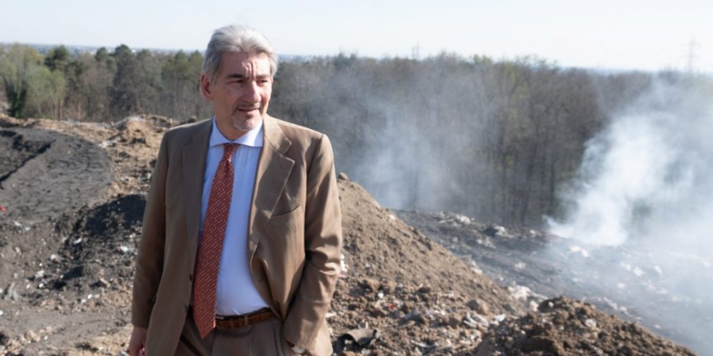 Incendio di Mariano Comense, sopralluogo di Raffaele Cattaneo assessore regionale all’Ambiente