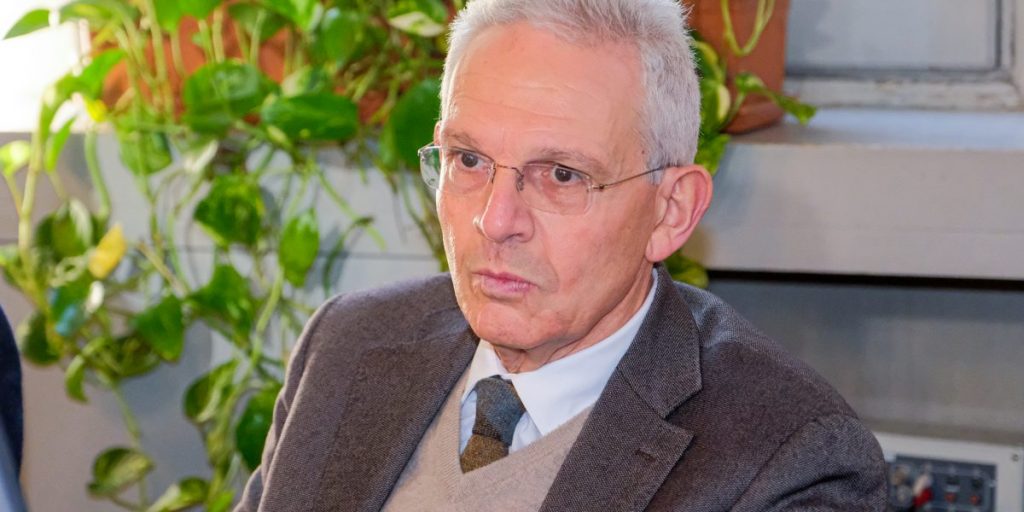 Palazzo Cernezzi: si dimette l’assessore Vincenzo Bella