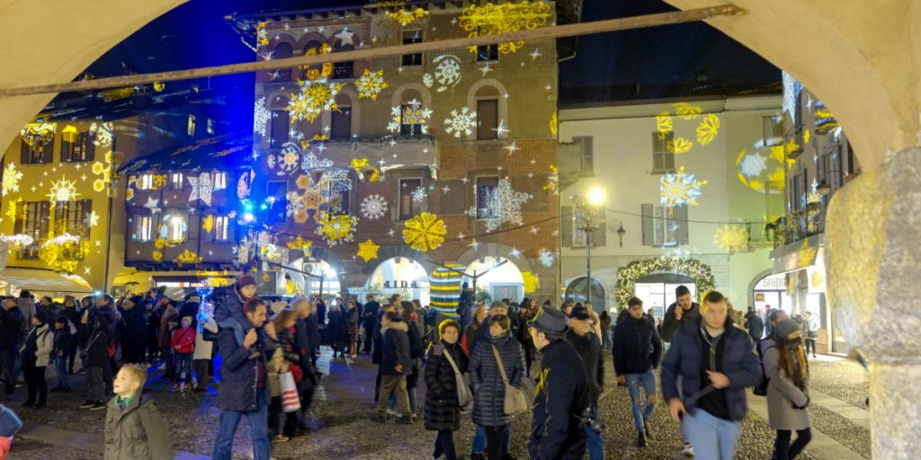 Eventi di Natale ed emergenza Covid-19, a Como manca ancora il piano-sicurezza