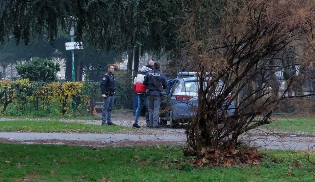 Nuovi controlli ai giardini: straniero trovato con stupefacente