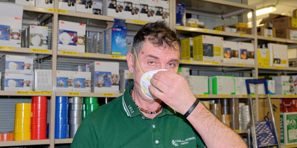 Coronavirus, la psicosi del contagio e gli effetti collaterali in città