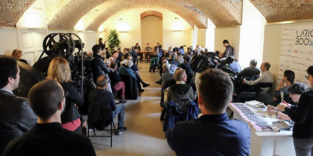 Grandi firme  a  LarioBook, la cultura è protagonista. Alle 20.30 l’incontro con Francesco Specchia