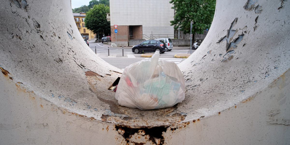 “Caramelloni”, simbolo di degrado, presto la decisione del Comune
