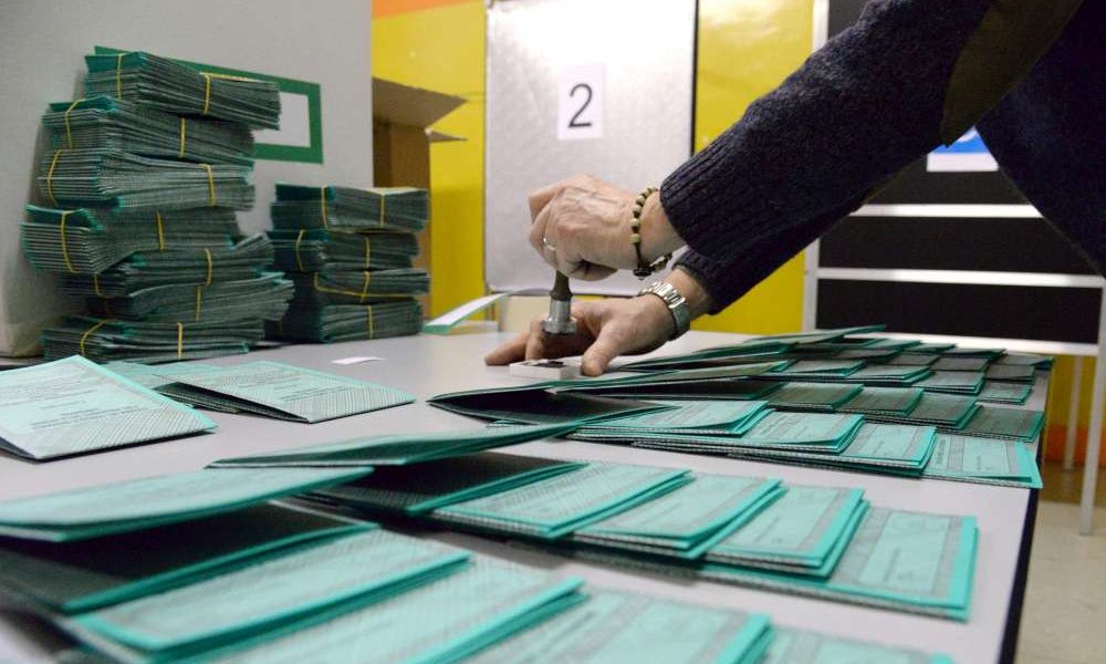 Al voto in 13 comuni del Comasco, i risultati. Tre paesi senza quorum