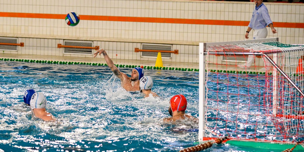 Como Nuoto e Pallanuoto Como, doppia sconfitta. ora tocca alle “Rane rosa”