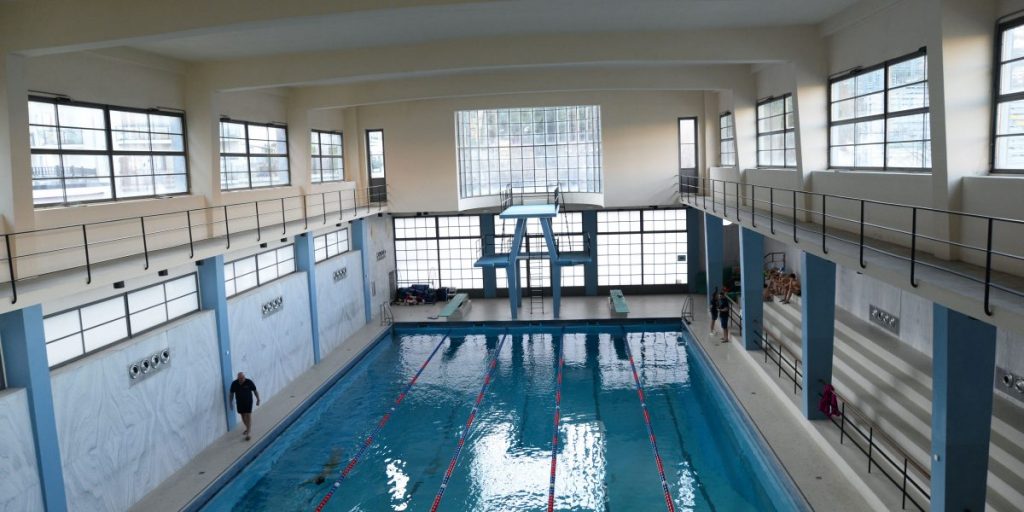 Controlli dei Nas in piscine, palestre e scuole del Comasco