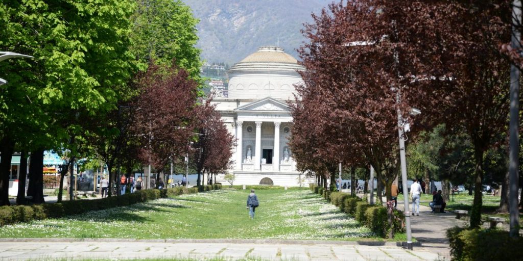 Giardini a lago, il sindaco convoca un vertice. Progetto da rifare, contributi regionali a rischio