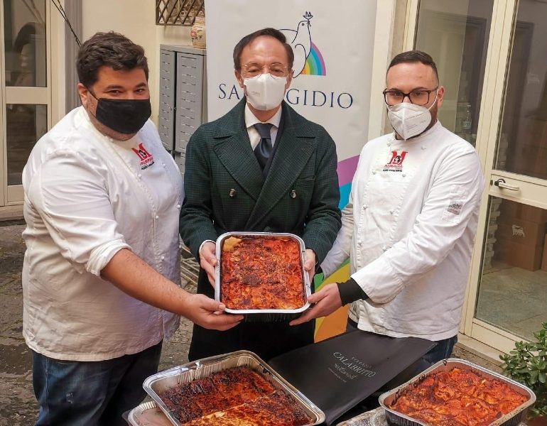Natale: Confesercenti Campania dona 1.500 ‘lasagne solidali’