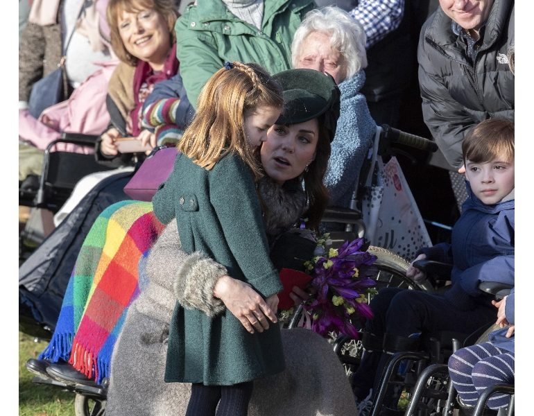 Natale: George e Charlotte tra i sudditi