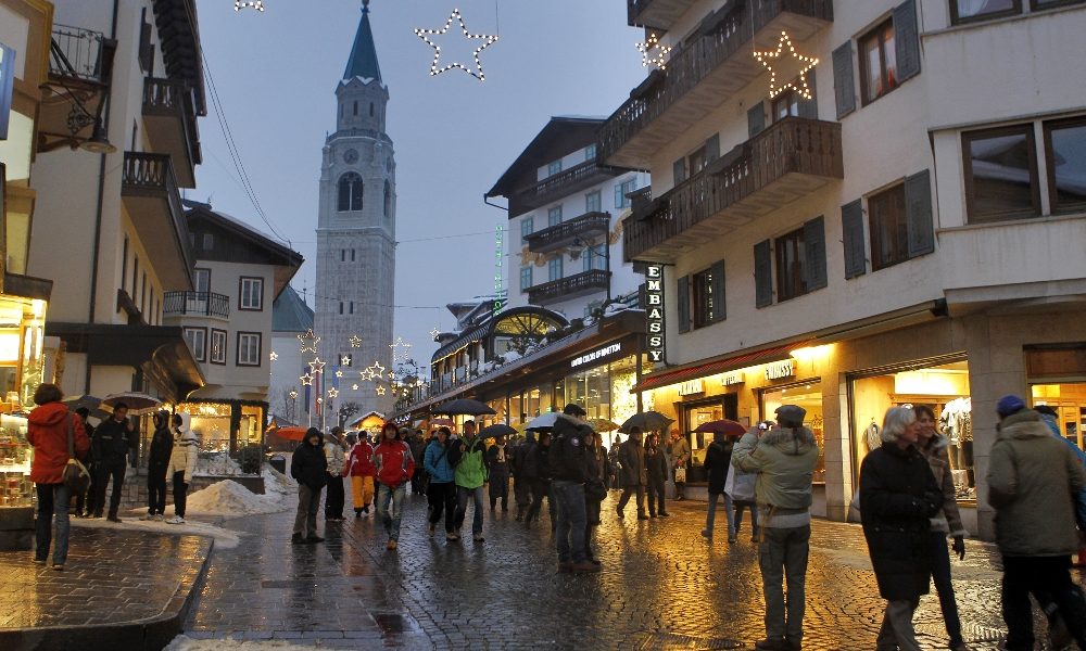 Natale e Capodanno, 18,3 mln italiani in viaggio +10%