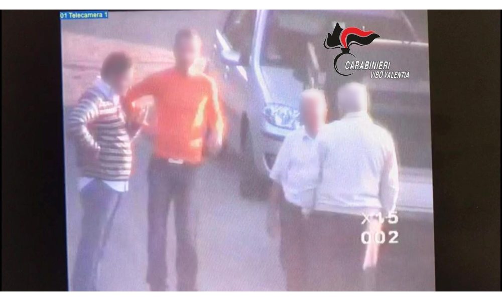 ‘Ndrangheta: Cc Vibo trovano armi