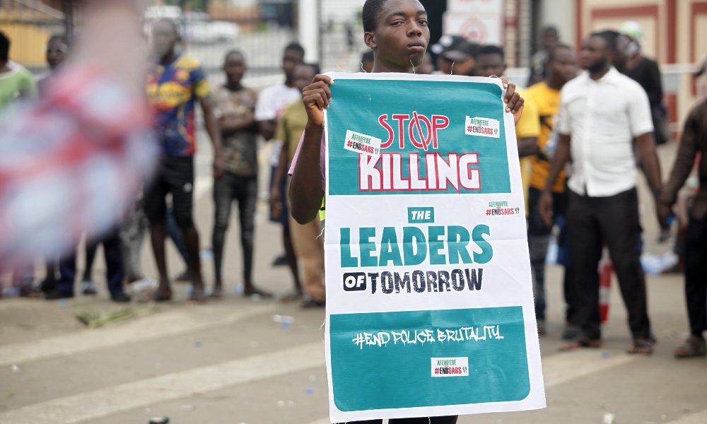 Nigeria: governatore Lagos nega l’uccisione di manifestanti