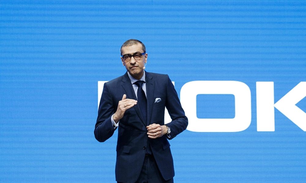 Nokia: dopo 25 anni Suri lascia guida