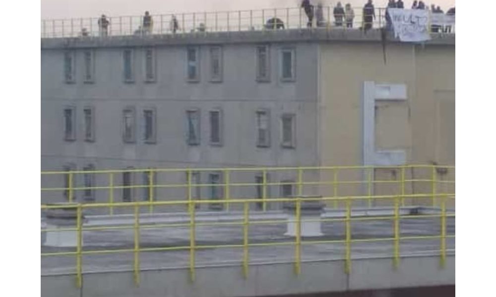 Notte di tensione in carcere a Bologna