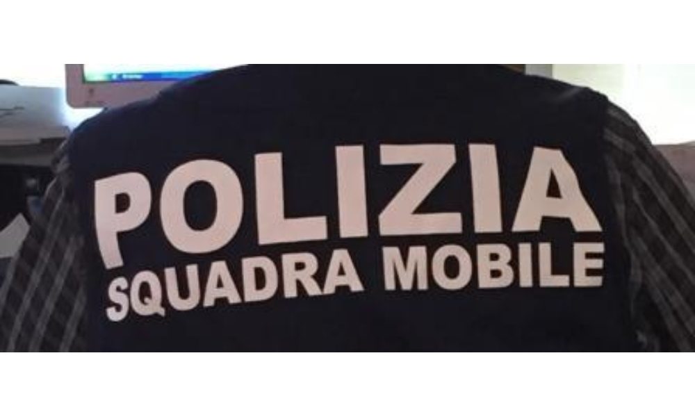 Nozze comodo e prostituzione, 5 arresti
