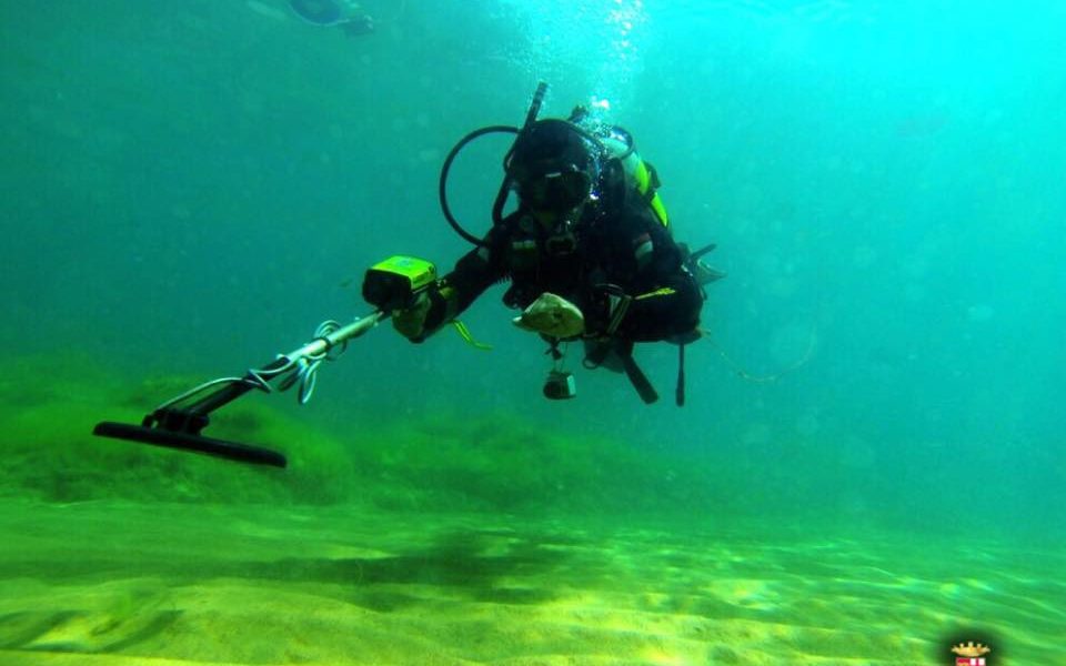 Residuati bellici nel lago davanti a Cernobbio: recuperati 18 ordigni