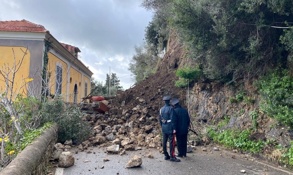 Nuova frana,costiera Amalfi in ginocchio