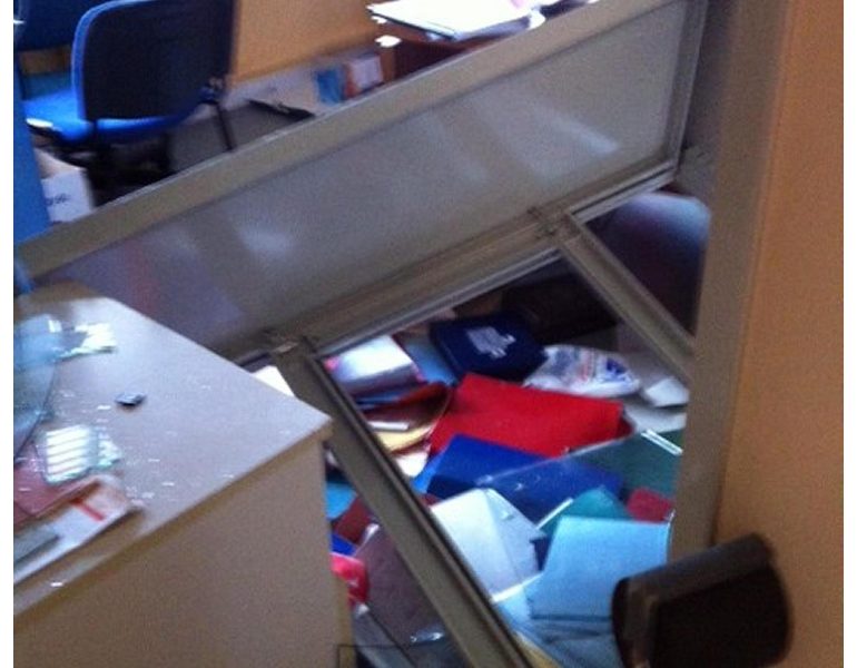 Nuovo raid vandalico alla scuola Falcone