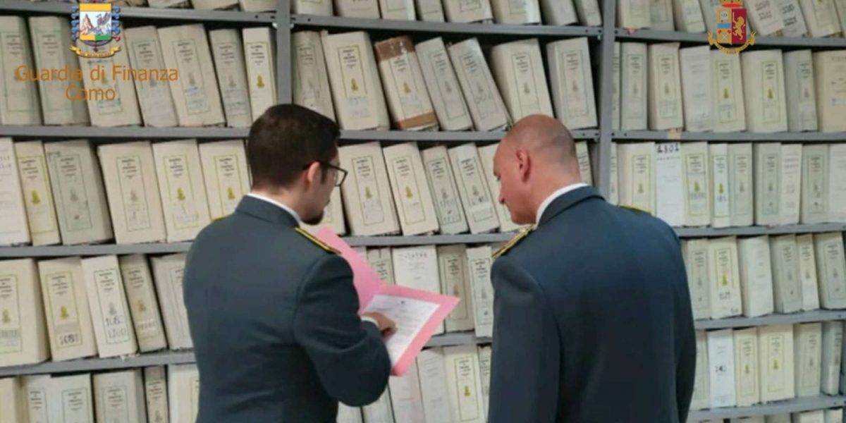 L’inchiesta della Procura lariana: la gestione dei Lidi nel mirino, le “magie” della Houdini srl