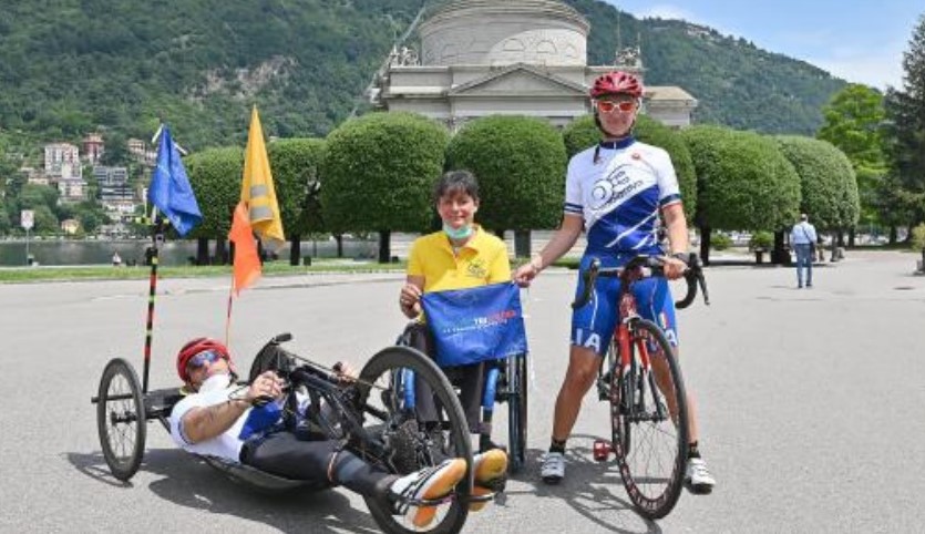 Obiettivo Tricolore, doppio appuntamento sul Lario. Ieri il passaggio del testimone al Tempio Voltiano