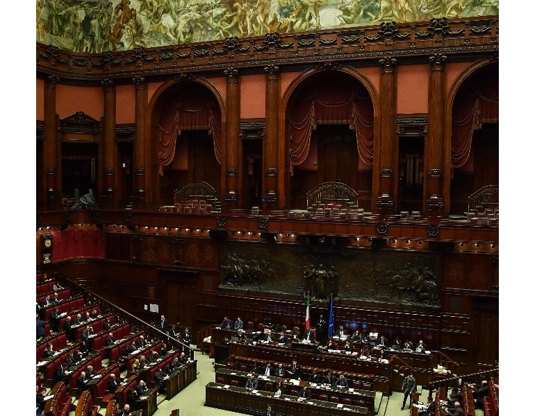 Ok a referendum per taglio parlamentari