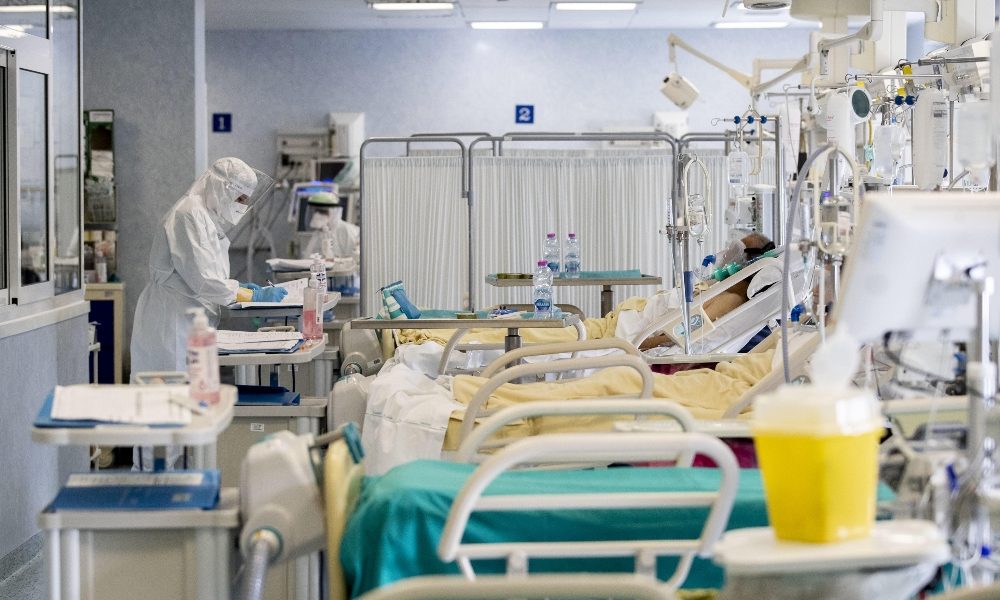 Oltre 18.000 morti in 24 ore nel mondo, è record