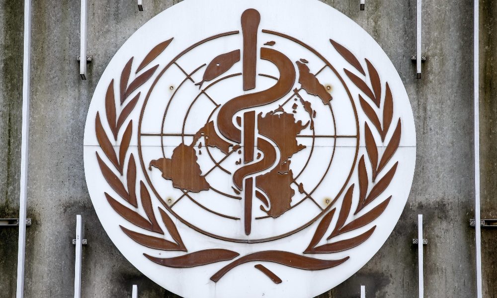 Oms, la nuova variante più trasmissibile dai bambini