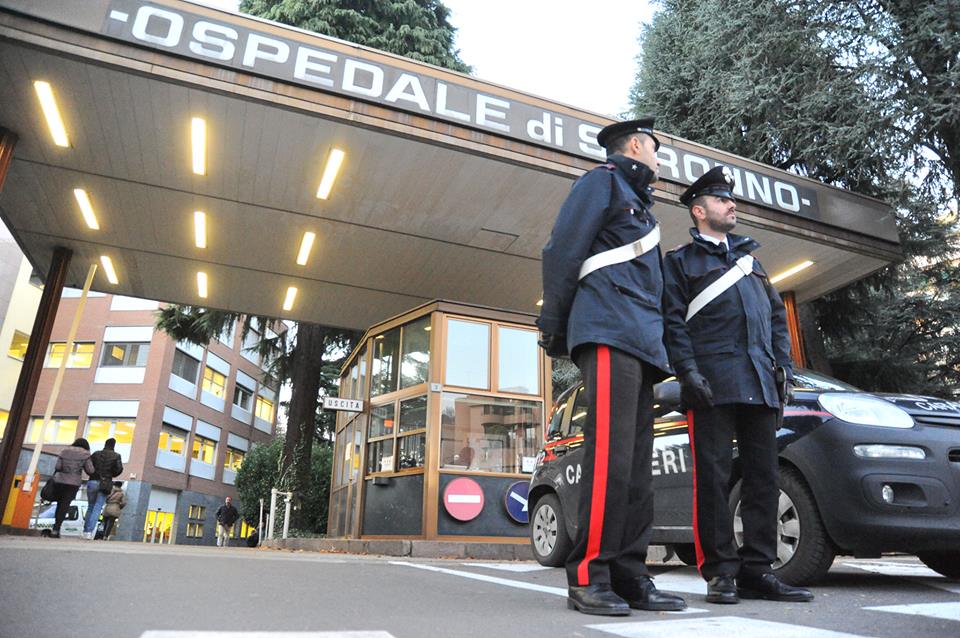 Morti sospette, interrogata Laura Taroni. L’infermiera comasca accusa il compagno