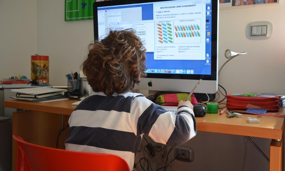 Padri non vedono figli, niente multe