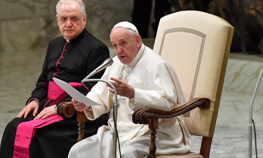 Papa: Dio sceglie strade impensabili
