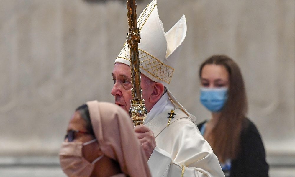 Papa, attenti come trattiamo corpo donna