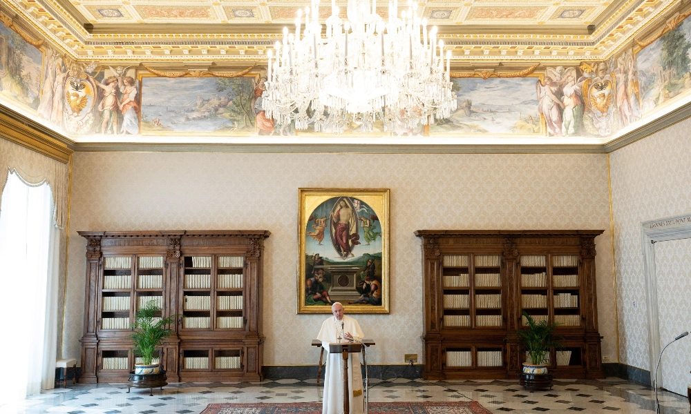 Papa, fermate tutte le guerre