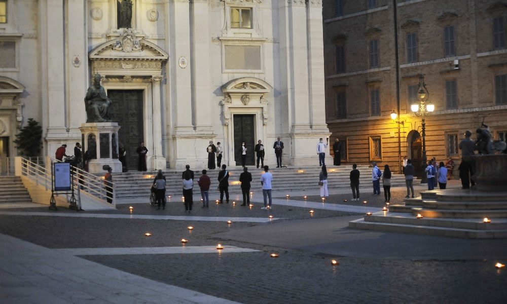 Papa, occorre coraggio in tempi pandemia