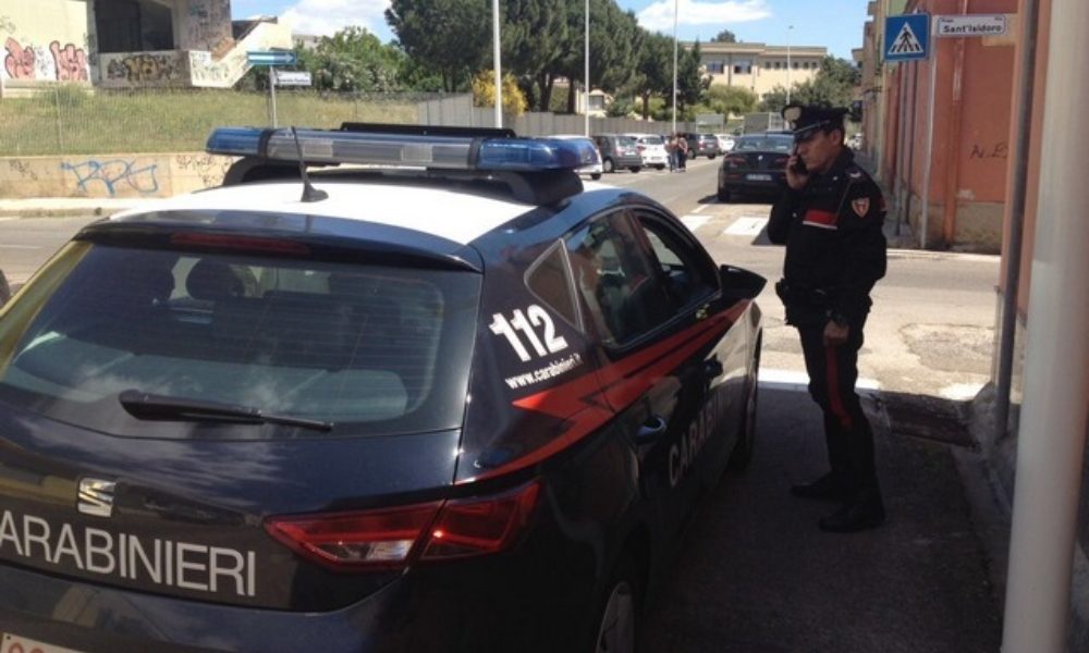 Parroco Cagliari mette in fuga ladri