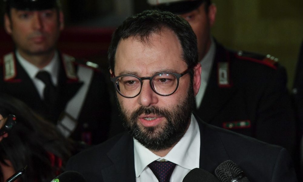 Patuenelli, misure imprese zone rosse