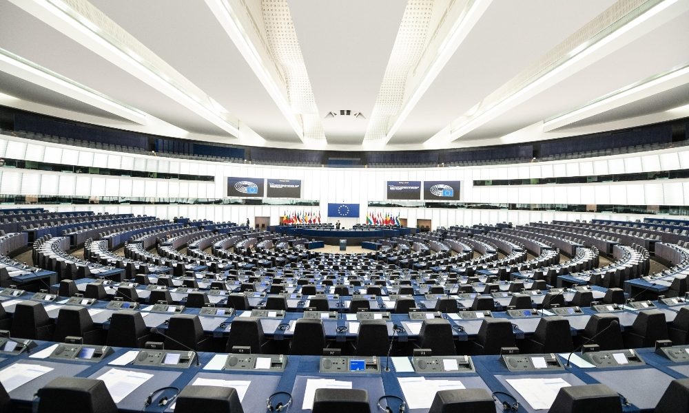 Pe raccomanda quarantena a eurodeputati