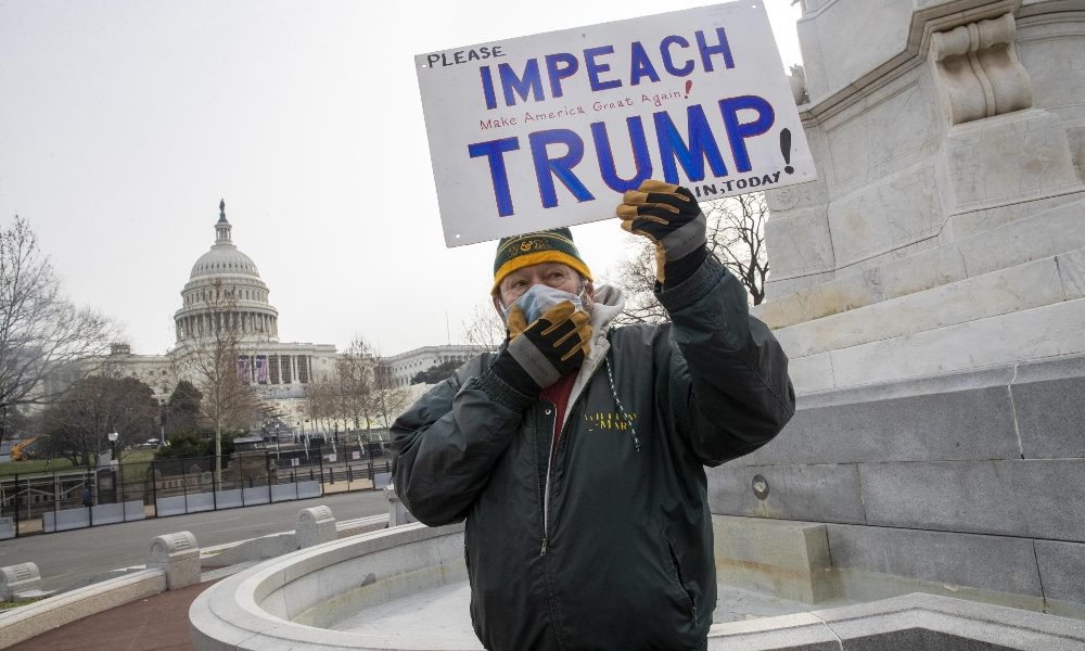 Pelosi, mercoledì voto su impeachment se Trump resta