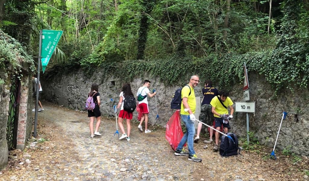 “Per Como Pulita” in azione al Baradello