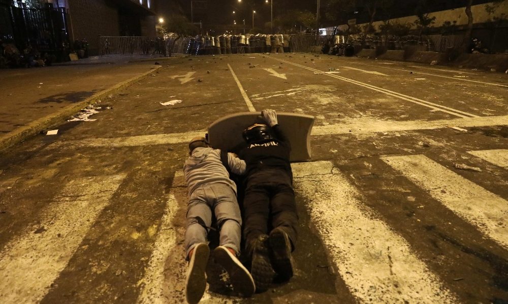 Perù: proteste, ucciso un manifestante