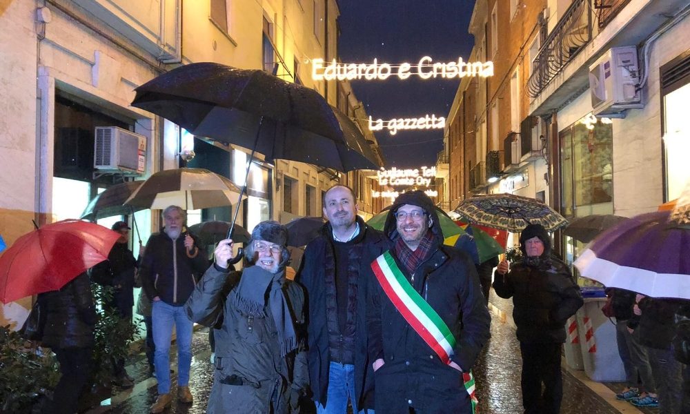 Pesaro riaccende via luci opere Rossini