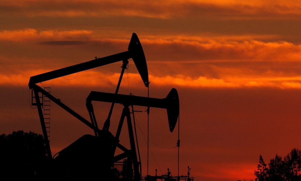 Petrolio: ancora in calo, Wti sotto 60 dollari al barile