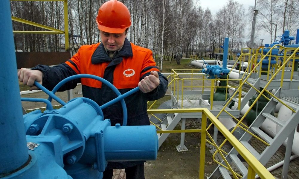 Petrolio: in rialzo a Ny, +8,4% a 22 dlr