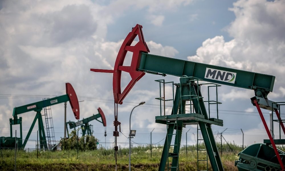 Petrolio: in rialzo a Ny a 54 dollari
