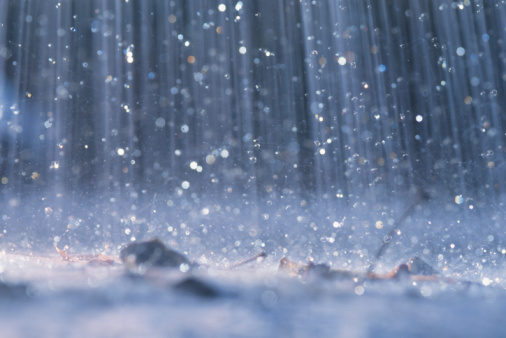 Il meteo: dopo la pioggia di queste ore, da domani sul Lario è atteso il sole