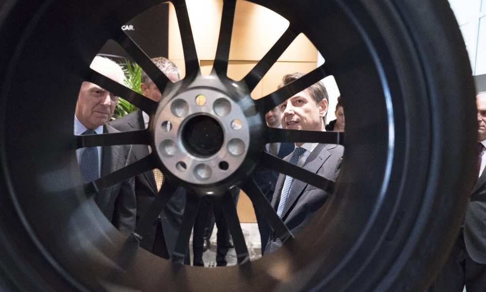 Pirelli: ricavi +3% annui al 2022