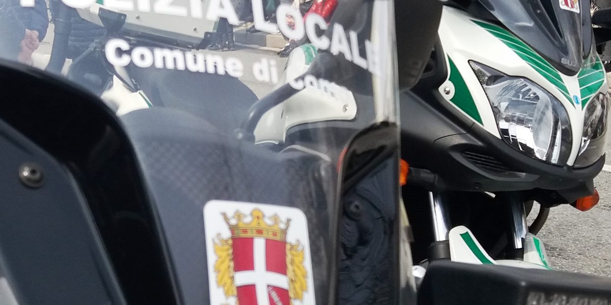 Centro vietato agli artisti di strada. Nuova ordinanza sulla sicurezza  per gli eventi del Natale a Como