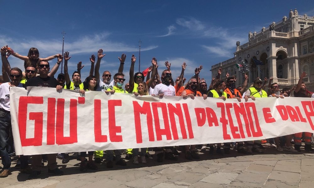 Porti: Trieste in piazza, ‘giù le mani da Zeno’