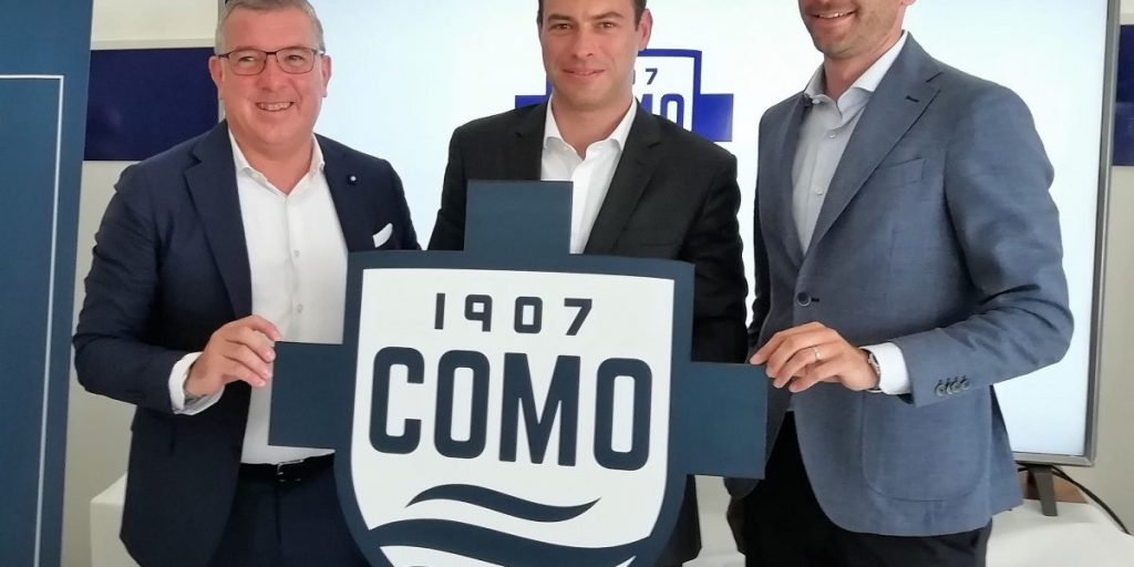 Como 1907, la società ha presentato il nuovo logo. Gli allenamenti al Lambrone di Erba